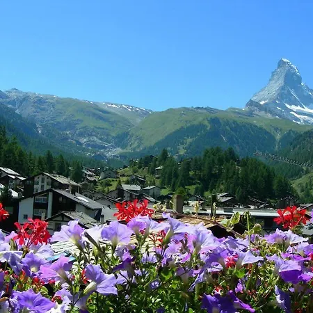 Capricorn Szálloda Zermatt
